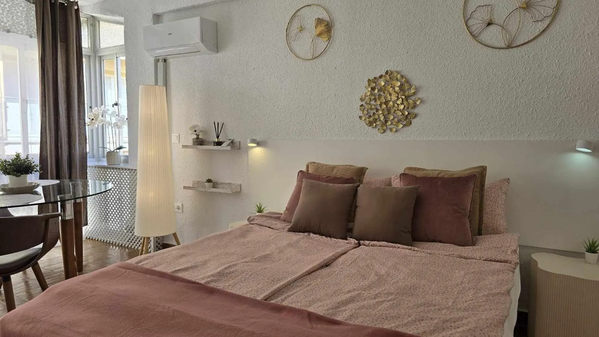 Harbor Studio Apartment In Fuengirola Spanien