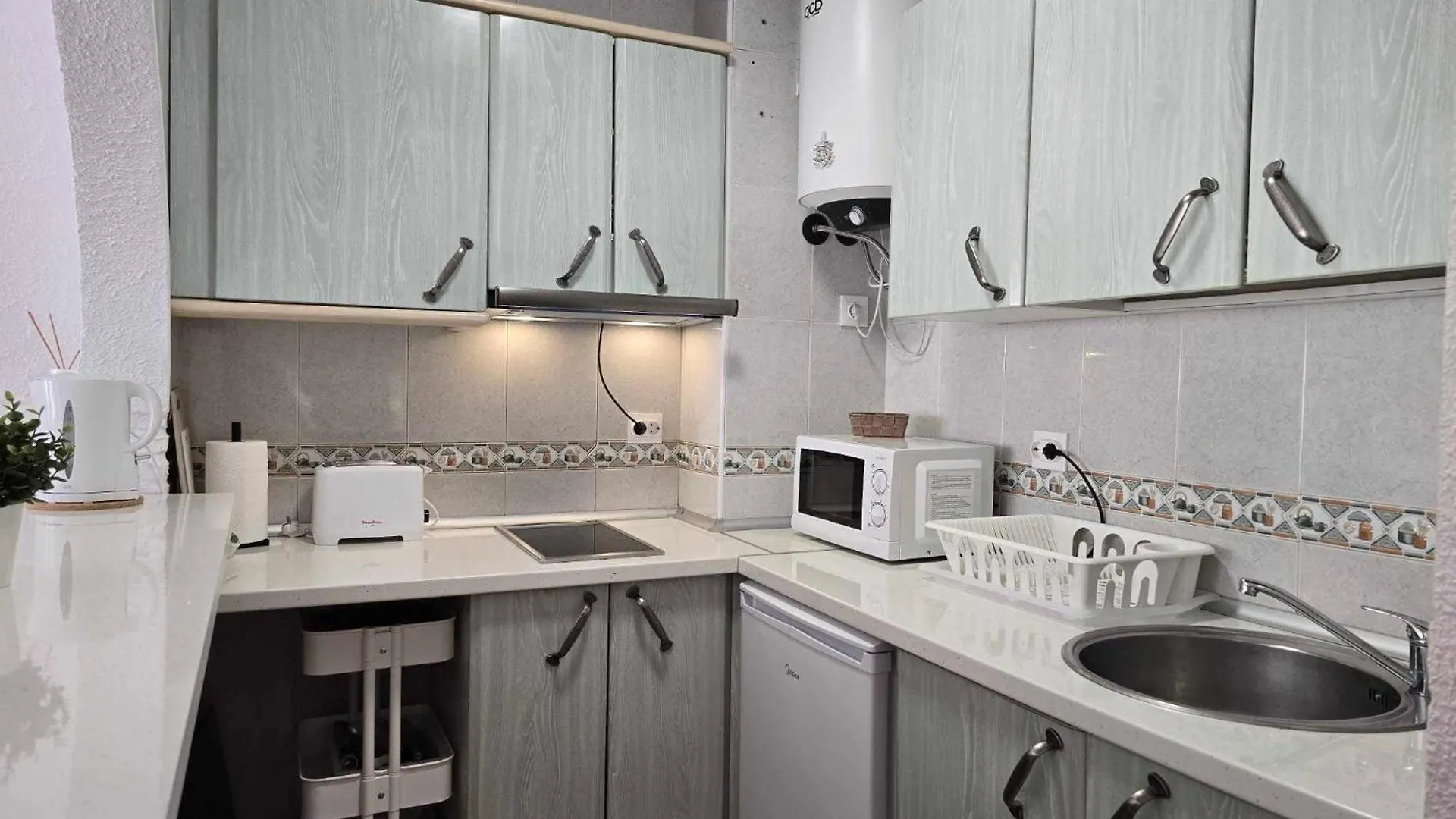 Harbor Studio Apartment In Fuengirola 0*,