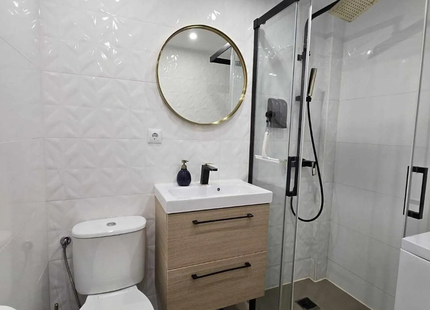 Harbor Studio Apartment In Fuengirola