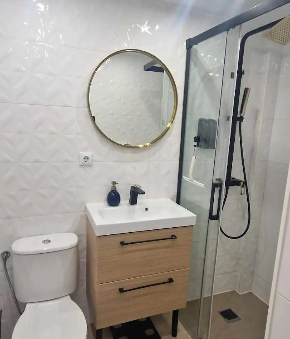 Harbor Studio Apartment In Fuengirola